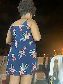 africa_xxx naked stripping on cam for live sex video chat
