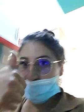 AliyahHaze naked stripping on cam for live sex video chat