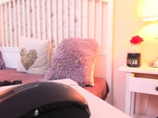 Amberdeexxx nude on cam – live sex chat