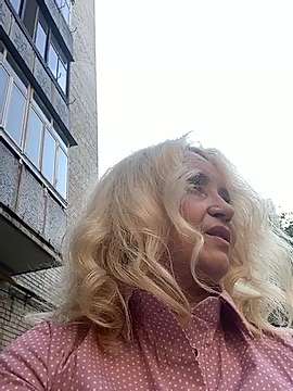AngelJenny naked stripping on cam for live sex video chat