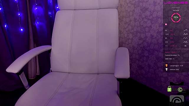 Betsy naked stripping on cam for live sex video chat