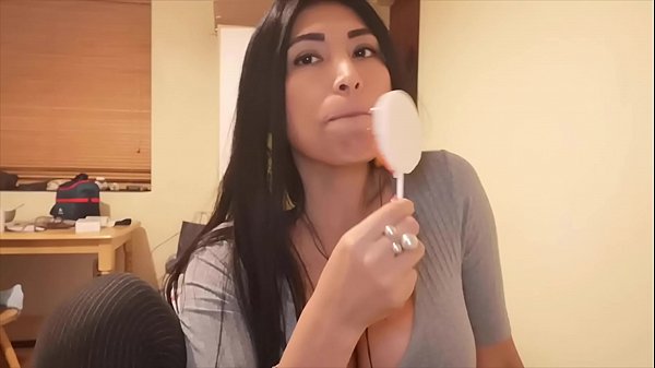 BIG BOOBS GIRL SUCKING HER LOLLIPOP