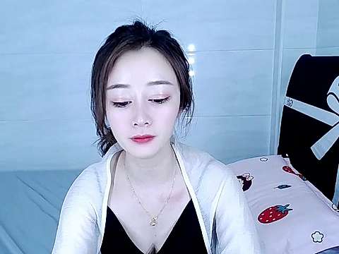 BlackTulips- naked stripping on cam for live sex video chat