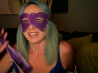 British Blue nude on cam – live sex chat