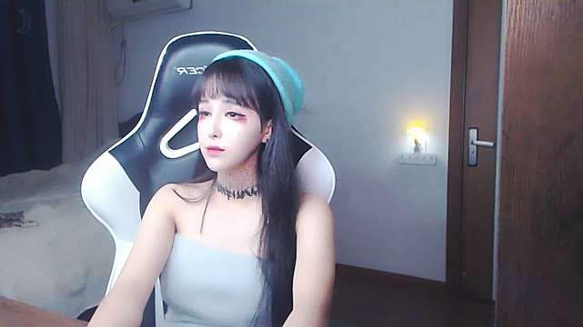 candy_cola naked stripping on cam for live sex video chat