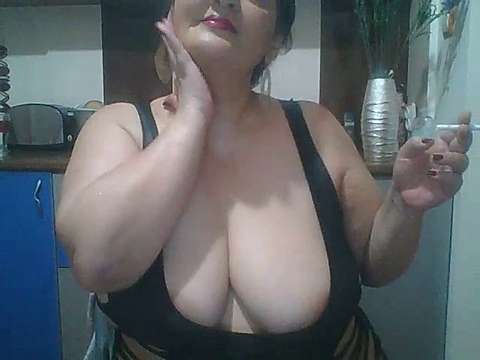 charmingcarla@xh naked stripping on cam for live sex video chat