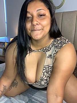 DaniielleRogg naked stripping on cam for live sex video chat