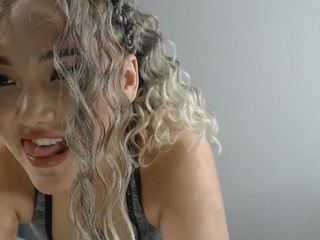 DinaLizz nude on cam – live sex chat