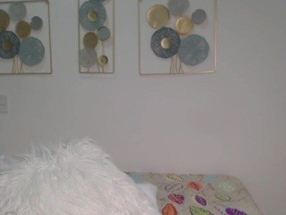 Emilybell nude on cam – live sex chat