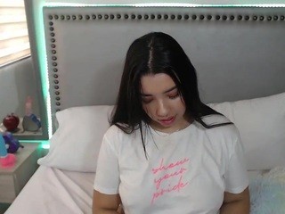Eulari-29 nude on cam – live sex chat