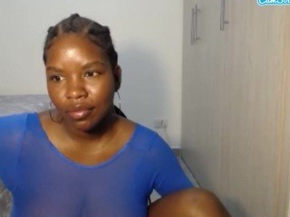 Graciesmils nude on cam – live sex chat