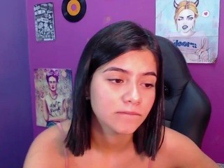 Helen-rouss nude on cam – live sex chat