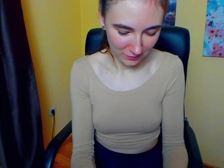 Hotqueenle nude on cam – live sex chat
