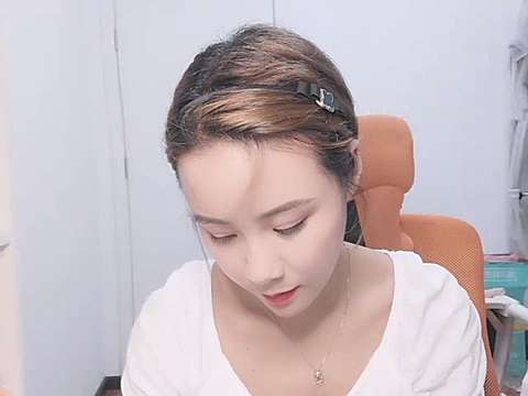 Iris-Ivy naked stripping on cam for live sex video chat