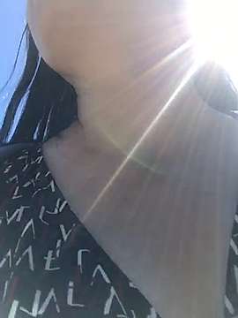 JessicaSimmonsburns naked stripping on cam for live sex video chat