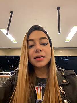 JessieDaniels_ naked stripping on cam for live sex video chat