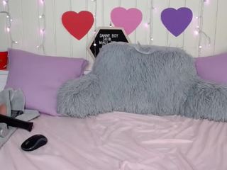 Kamrynmarie nude on cam – live sex chat
