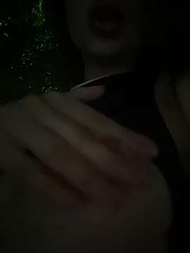 _Kira_Ray_ naked stripping on cam for live sex video chat