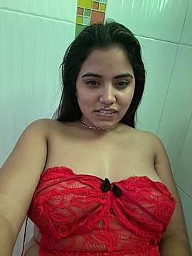 KloeGrace naked stripping on cam for live sex video chat