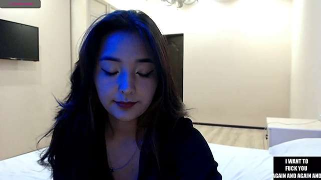 lola_7 naked stripping on cam for live sex video chat