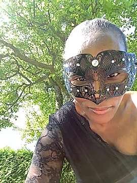 Lovewicked2021 naked stripping on cam for live sex video chat