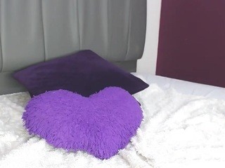 Milahose nude on cam – live sex chat