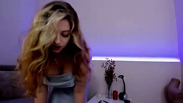 MyWendy naked stripping on cam for live sex video chat