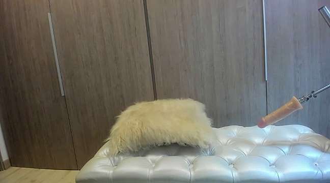Sara_fun naked stripping on cam for live sex video chat