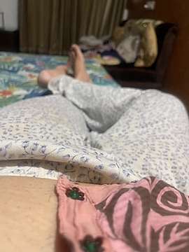 Sawera69 naked stripping on cam for live sex video chat