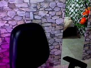 Sheiila-16 nude on cam – live sex chat