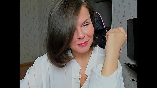 StregaMisteriosa naked stripping on cam for live sex video chat