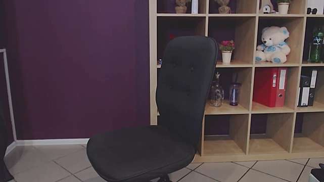 TemptingFox naked stripping on cam for live sex video chat