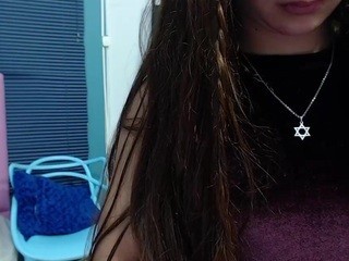 Abigail Owens nude on cam – live sex chat