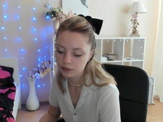 AliceKings nude on cam – live sex chat