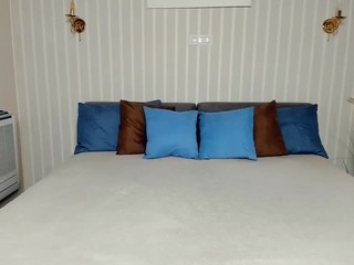 Aminablack nude on cam – live sex chat