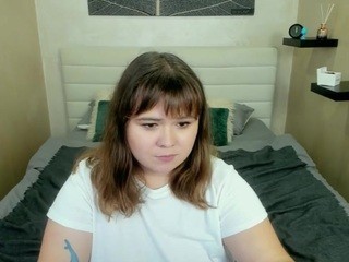 AmyHills nude on cam – live sex chat