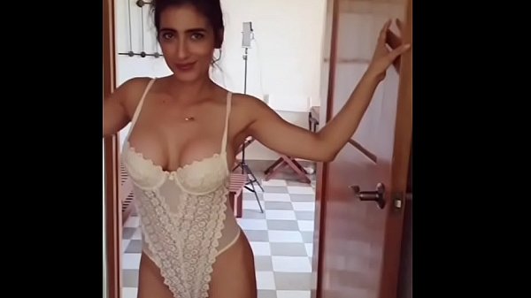 Anabella en rica lencería su patreon