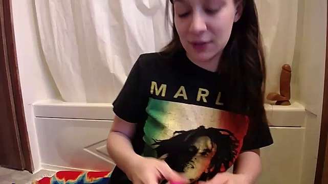 Angelikasky naked stripping on cam for live sex video chat