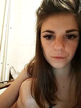 _Anna-Maria_ naked stripping on cam for live sex video chat