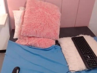 ANNAAROSSE nude on cam – live sex chat