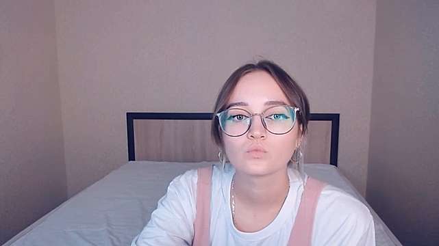 AnneSabina naked stripping on cam for live sex video chat
