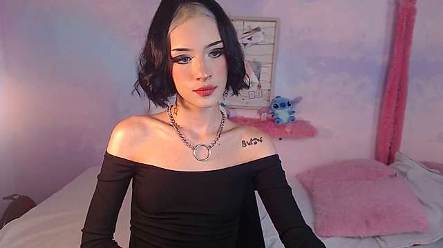anniewalker naked stripping on cam for live sex video chat