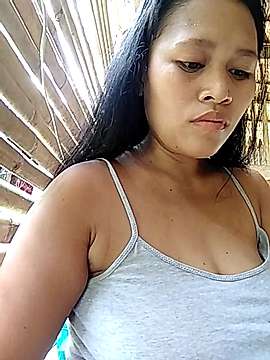 _avrileah_ naked stripping on cam for live sex video chat
