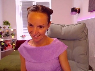 Avrora-6 nude on cam – live sex chat