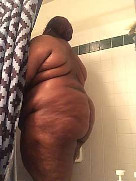chocolategummy naked stripping on cam for live sex video chat