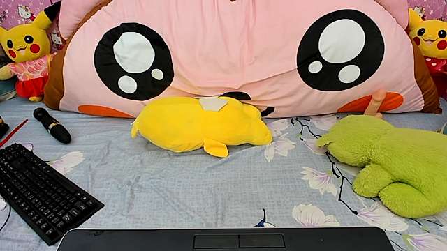 clarachan_girl naked stripping on cam for live sex video chat