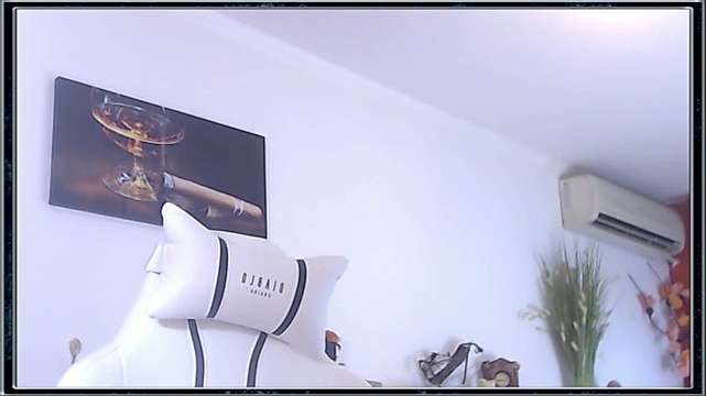 ClassyMelyna naked stripping on cam for live sex video chat