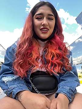 CloeyPalmer_ naked stripping on cam for live sex video chat