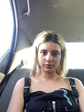 DaddysBarbiee naked stripping on cam for live sex video chat