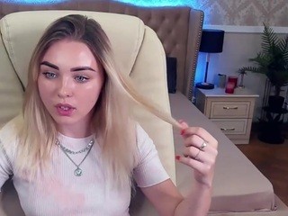 DilaraDiamond nude on cam – live sex chat